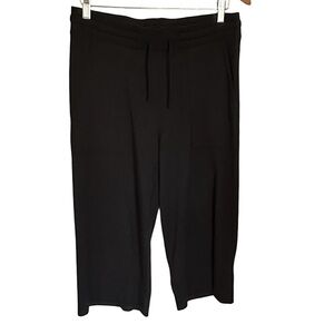 Quince Wide Leg Elastic Waist Athletic Pants Cropped Women’s Sz M Pockets Hiking